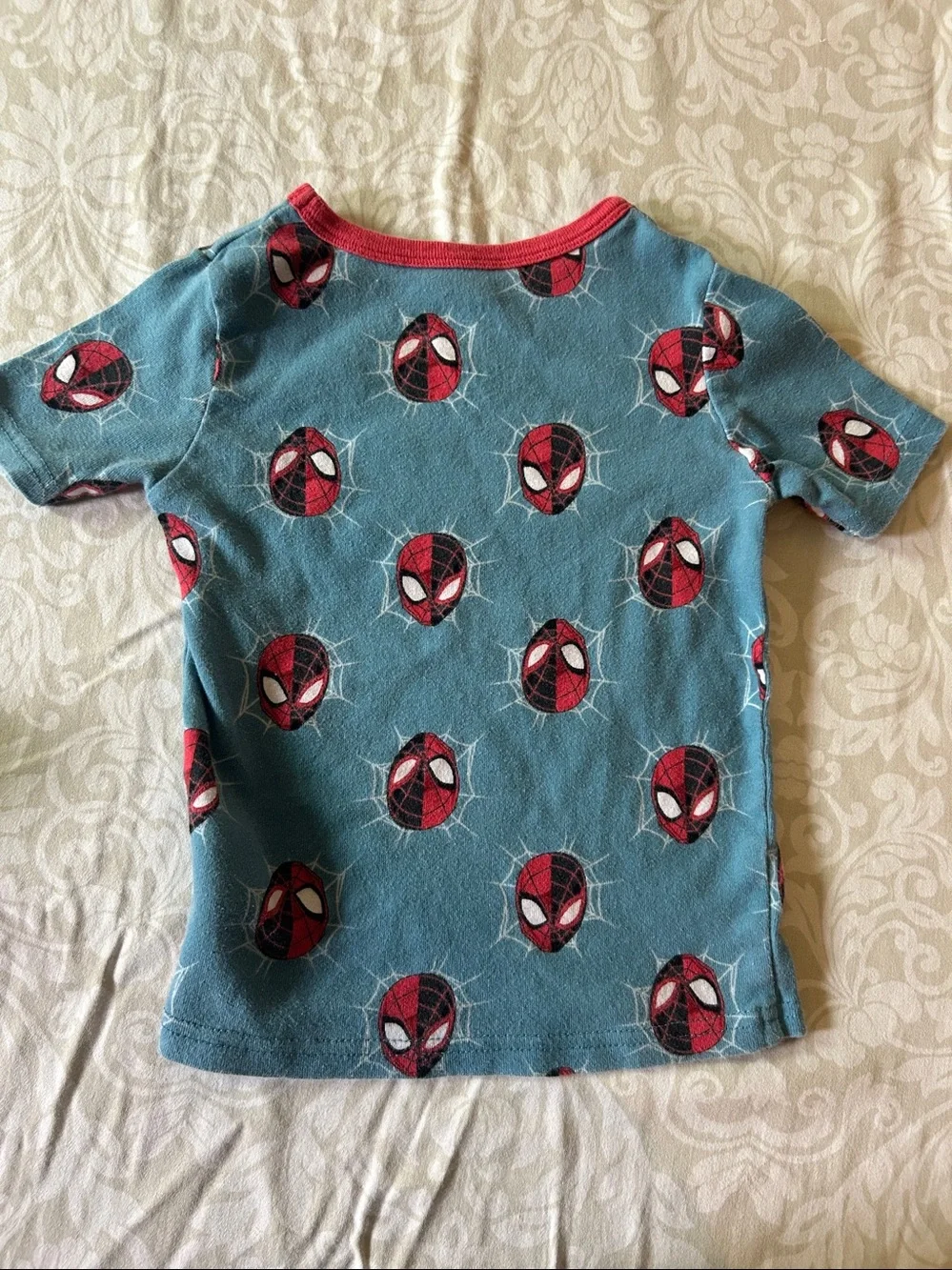 Marvel Kids Spider-Man Face Print Pajama Set in Blue and Red